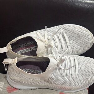 Skechers Women's White Knit Sneakers